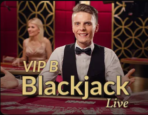 孔帕尼：穆西亚拉身体机能有提升 我当时因膝伤退役否则会继续踢